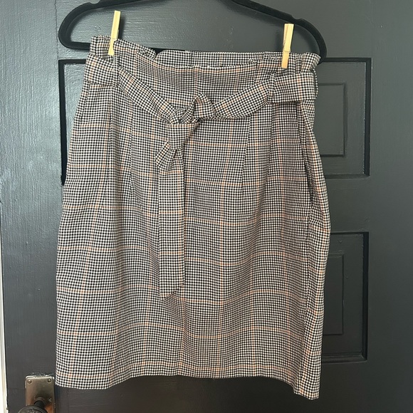 Plaid fall cozy skirt from H&M NWT never worn - Picture 1 of 5